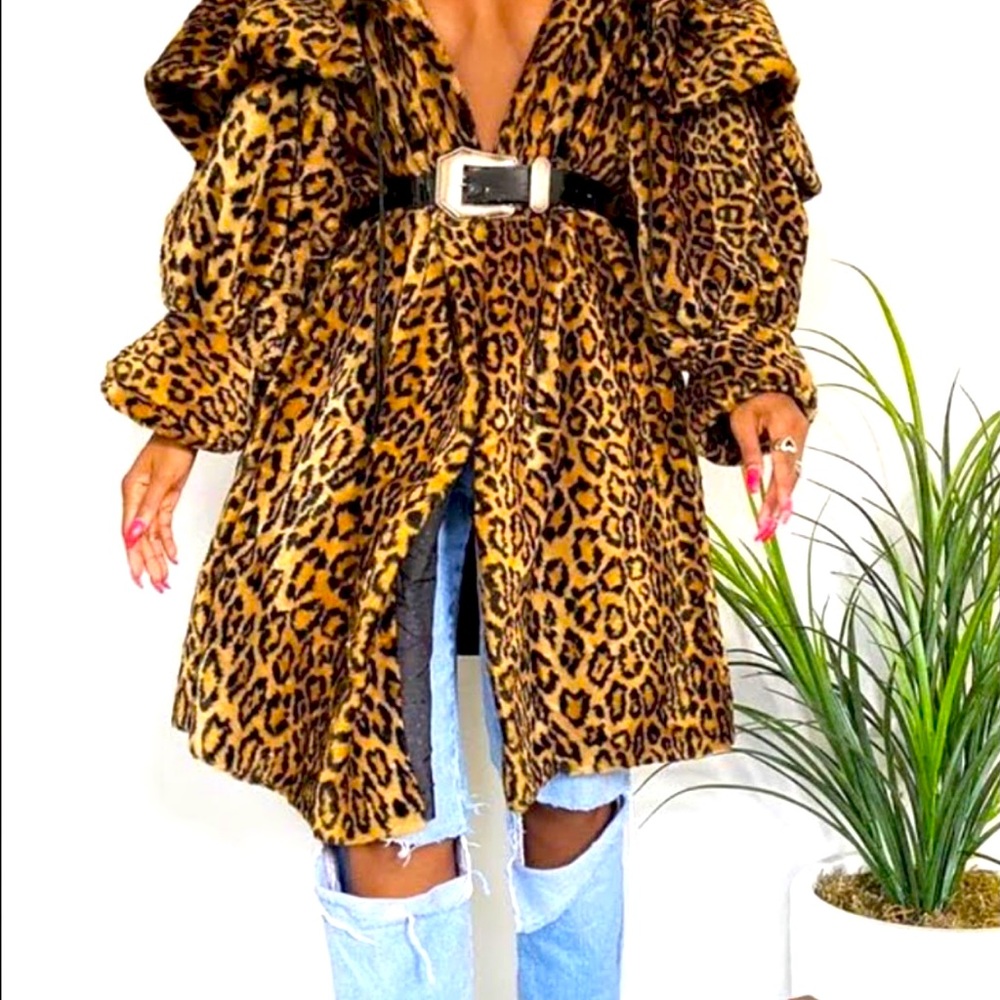 Leopard fur belted coat ( does not come with the belt)